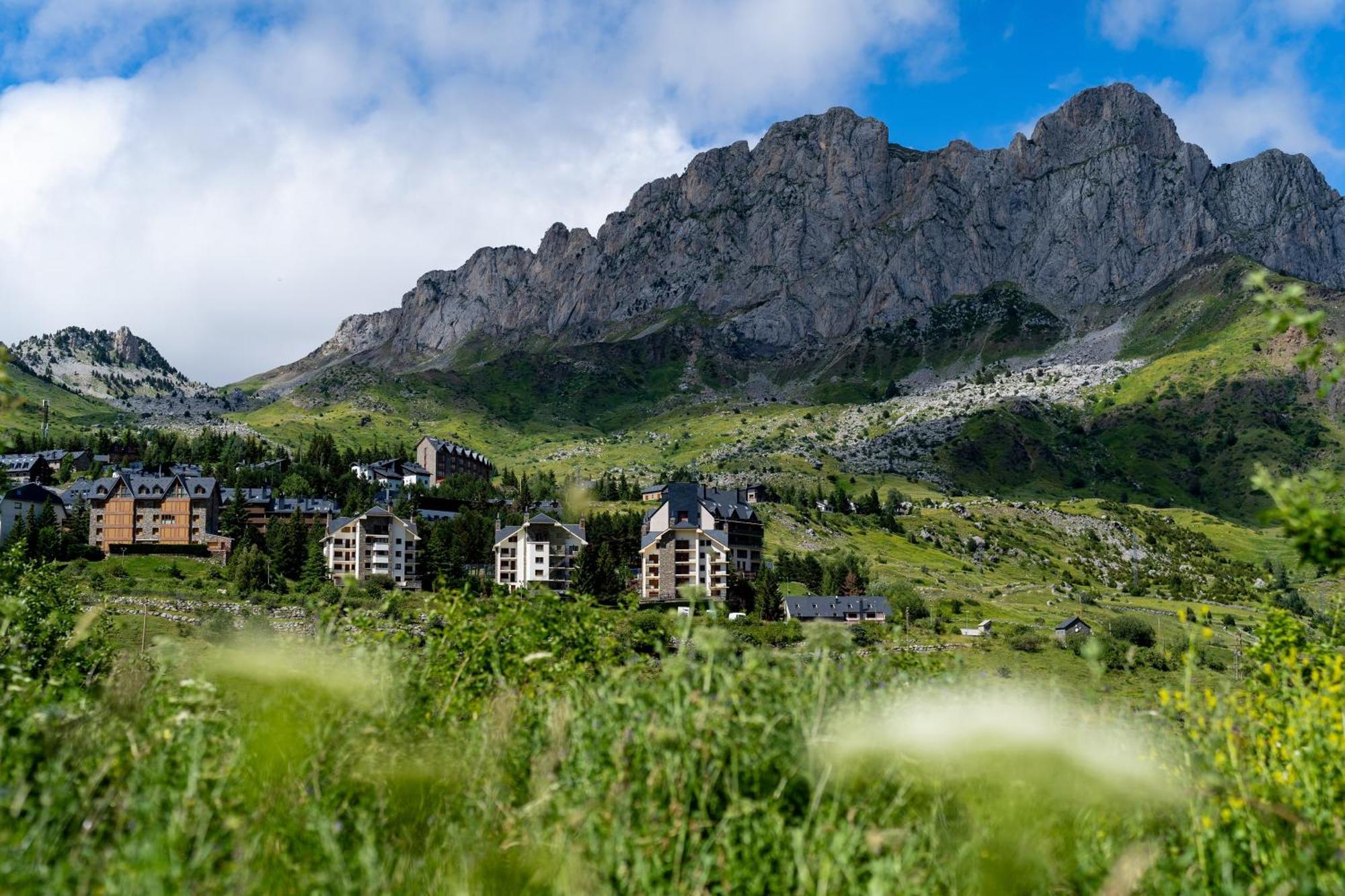 Snö Hotel Formigal Exterior foto